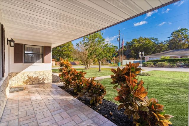 602 FOURTH AVENUE, Lady Lake, FL 32159