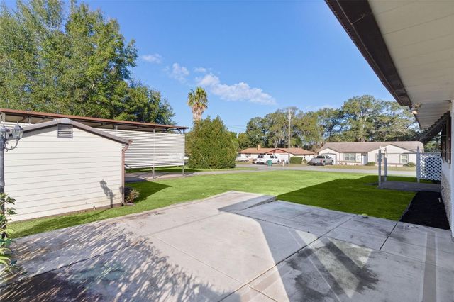 602 FOURTH AVENUE, Lady Lake, FL 32159