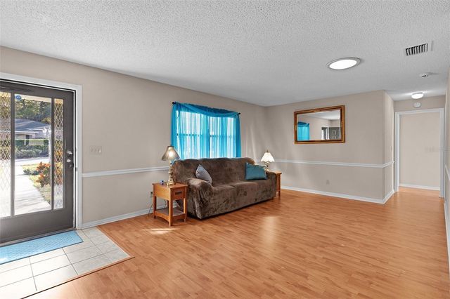 602 FOURTH AVENUE, Lady Lake, FL 32159