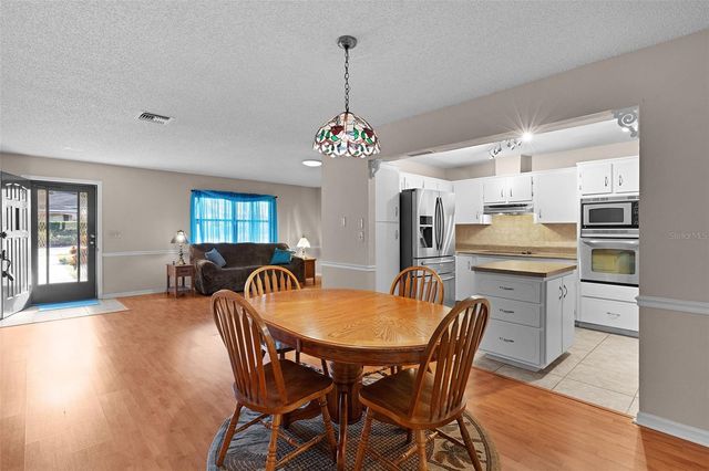 602 FOURTH AVENUE, Lady Lake, FL 32159