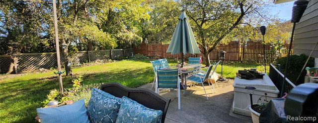 1069 Elodie Drive, Flint, MI 48532