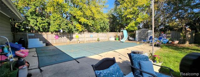1069 Elodie Drive, Flint, MI 48532