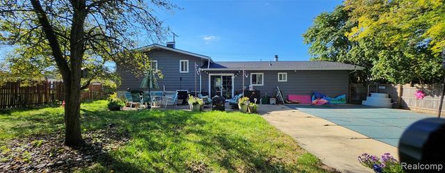 1069 Elodie Drive, Flint, MI 48532