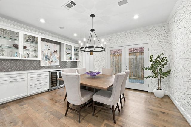 4424 Betty Street, Bellaire, TX 77401