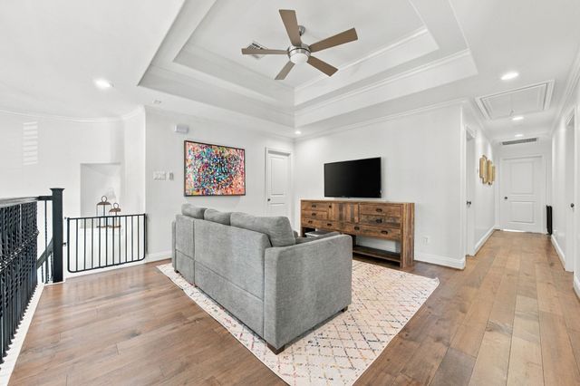 4424 Betty Street, Bellaire, TX 77401