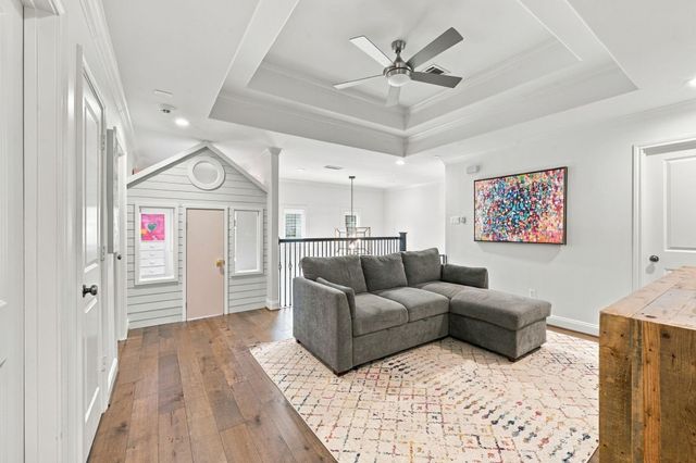 4424 Betty Street, Bellaire, TX 77401