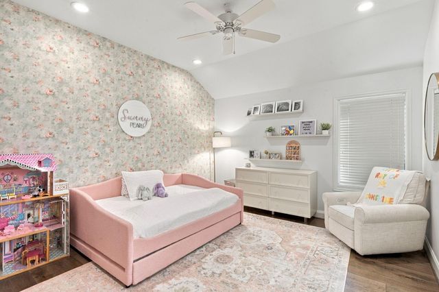 4424 Betty Street, Bellaire, TX 77401