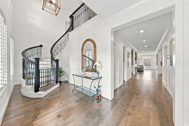 4424 Betty Street, Bellaire, TX 77401