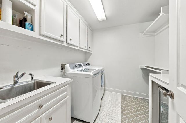 4424 Betty Street, Bellaire, TX 77401