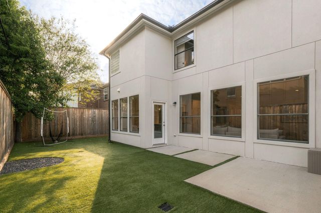 4424 Betty Street, Bellaire, TX 77401