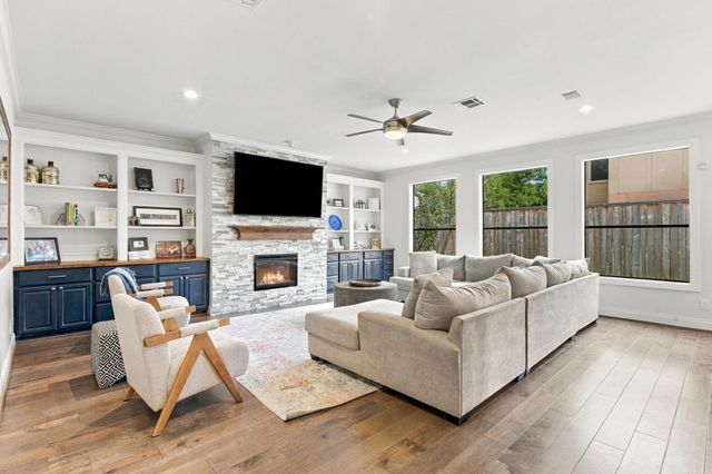 4424 Betty Street, Bellaire, TX 77401