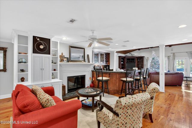 20419 Robinson Road, Gulfport, MS 39503