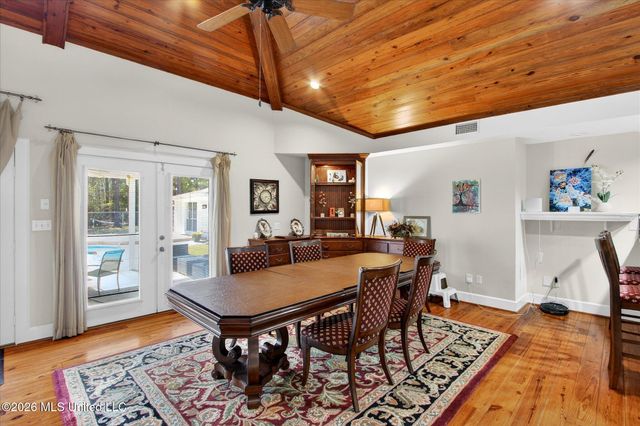 20419 Robinson Road, Gulfport, MS 39503