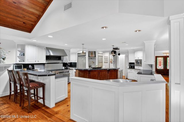 20419 Robinson Road, Gulfport, MS 39503