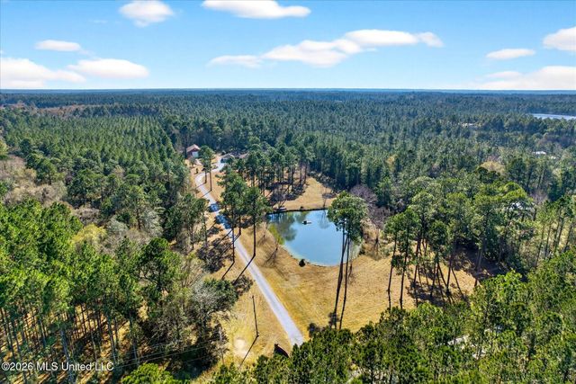 20419 Robinson Road, Gulfport, MS 39503