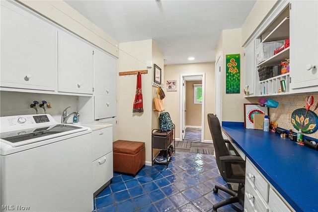 7850 Mayfield Road, Gates Mills, OH 44040
