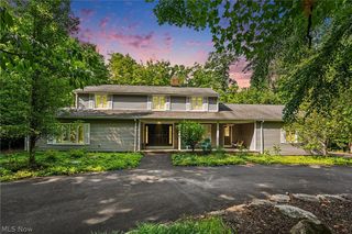 7850 Mayfield Road, Gates Mills, OH 44040