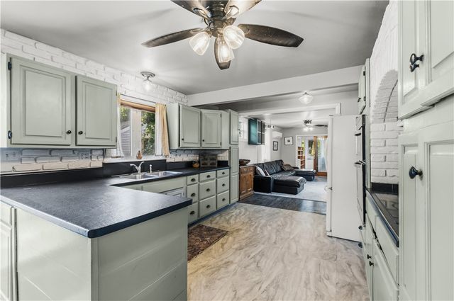 59 Pinecrest Drive, Pawtucket, RI 02861