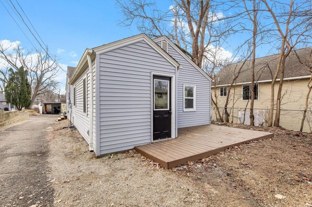 571 Ironton Street NE, Fridley, MN 55432