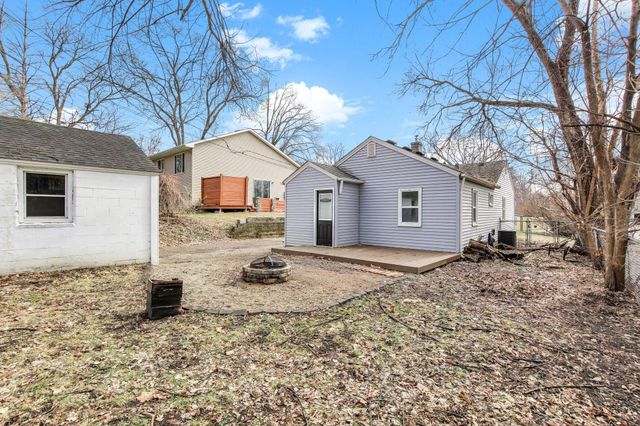 571 Ironton Street NE, Fridley, MN 55432