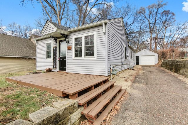 571 Ironton Street NE, Fridley, MN 55432