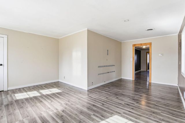 571 Ironton Street NE, Fridley, MN 55432