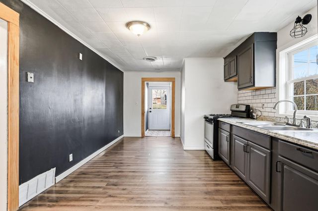 571 Ironton Street NE, Fridley, MN 55432