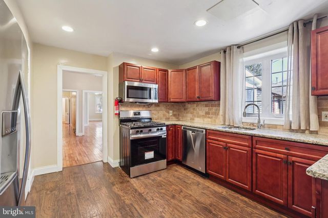 422 SUMMER AVE, Edgewater Park, NJ 08010