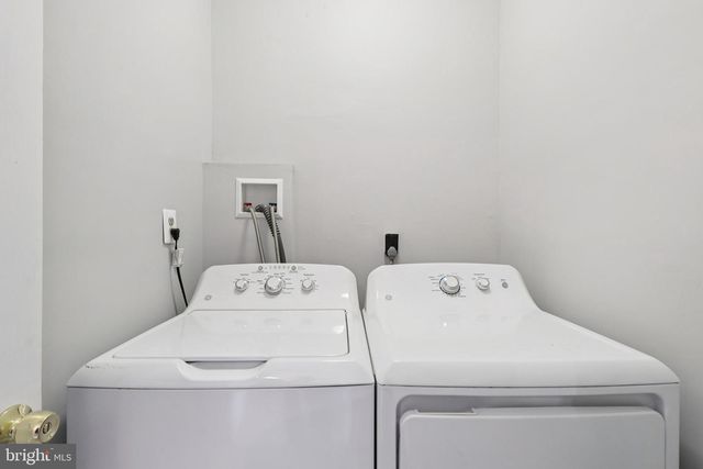 422 SUMMER AVE, Edgewater Park, NJ 08010