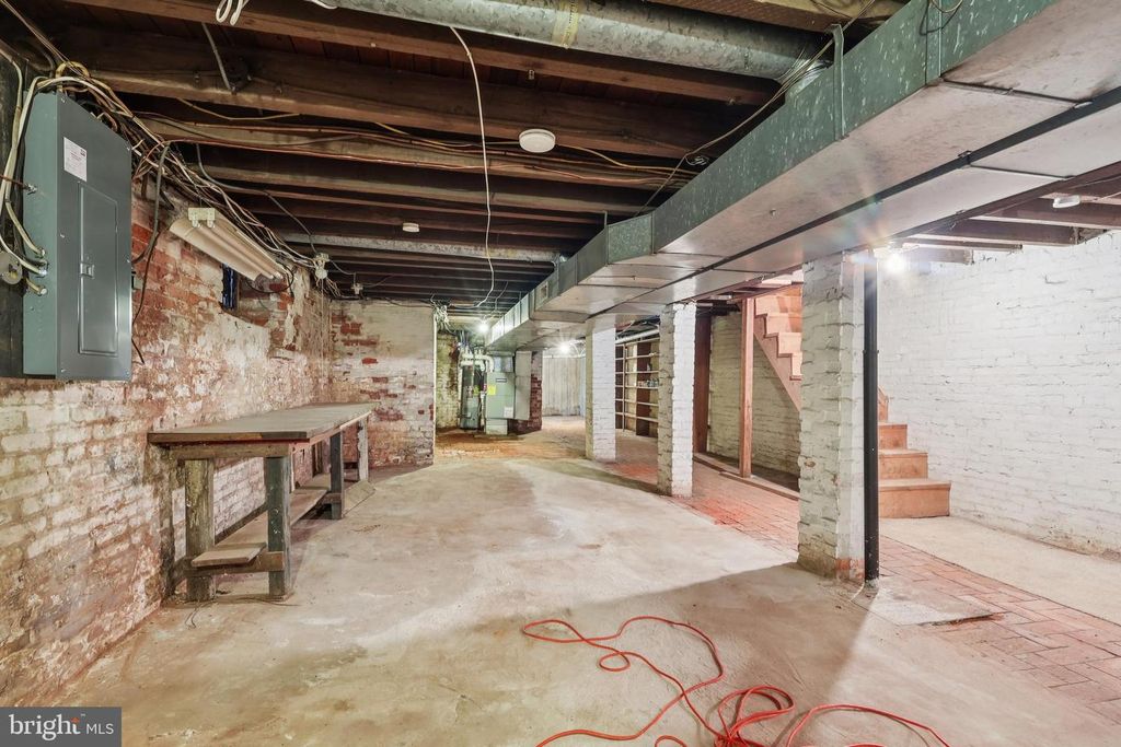 Image 43 of property listing at 422 SUMMER AVE, Edgewater Park, NJ 08010