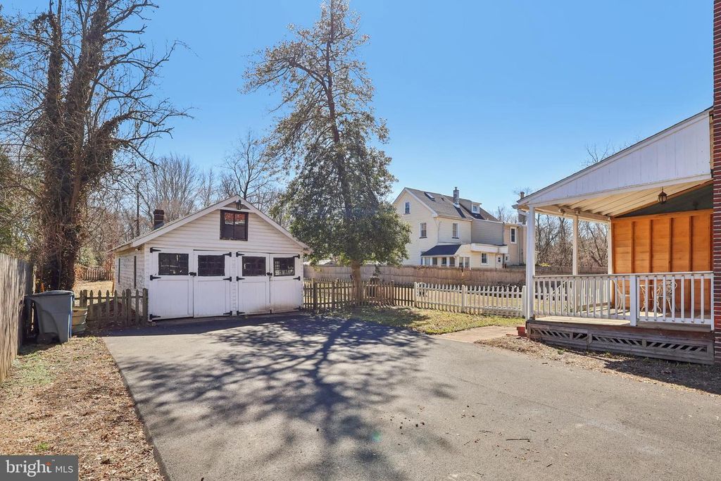 Image 50 of property listing at 422 SUMMER AVE, Edgewater Park, NJ 08010