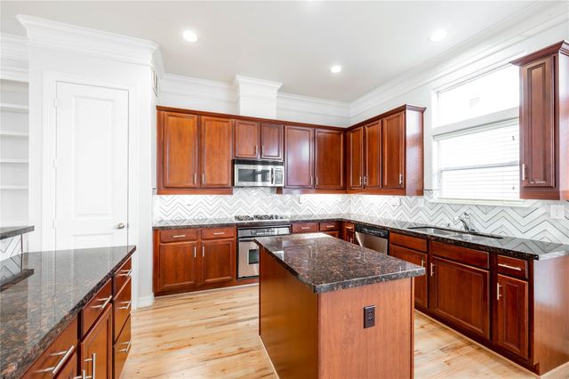 643 Hartman Street, Houston, TX 77007