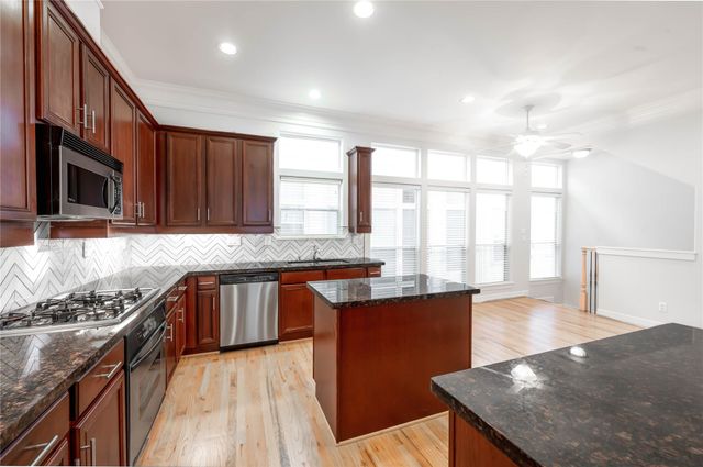 643 Hartman Street, Houston, TX 77007