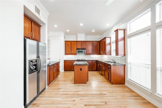 643 Hartman Street, Houston, TX 77007