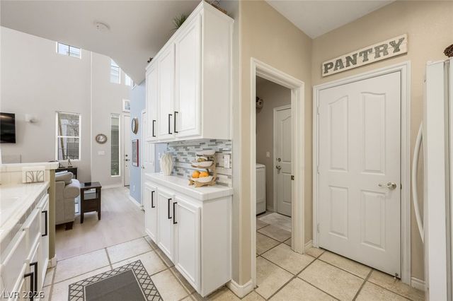 939 Paisley Street, Las Vegas, NV 89145