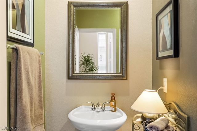 939 Paisley Street, Las Vegas, NV 89145