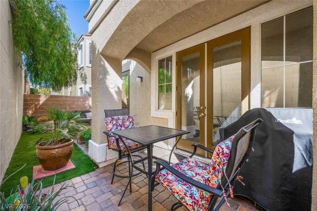 939 Paisley Street, Las Vegas, NV 89145