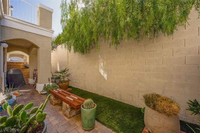 939 Paisley Street, Las Vegas, NV 89145