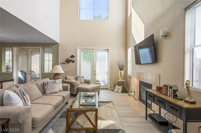 939 Paisley Street, Las Vegas, NV 89145