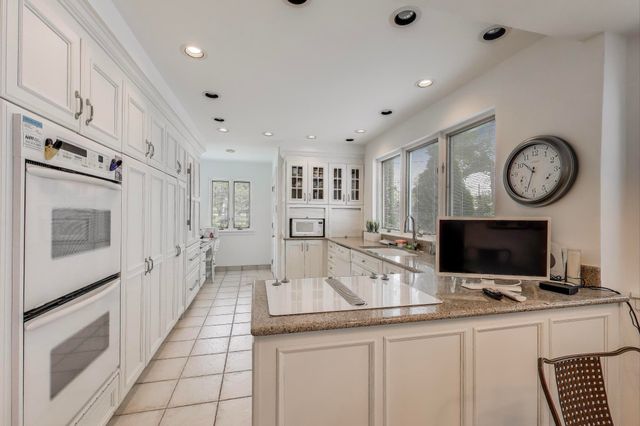 213 Kenwood Place, Michigan City, IN 46360