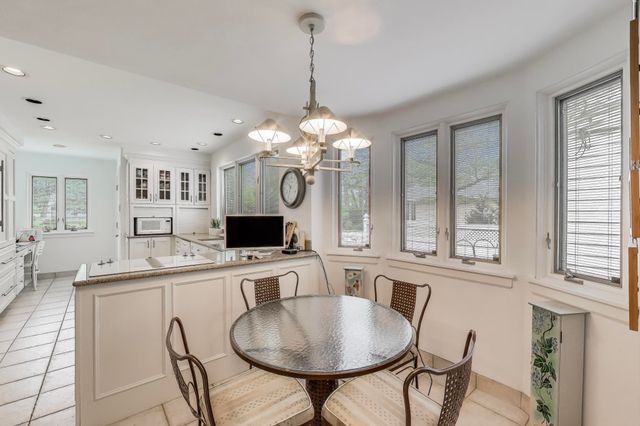 213 Kenwood Place, Michigan City, IN 46360