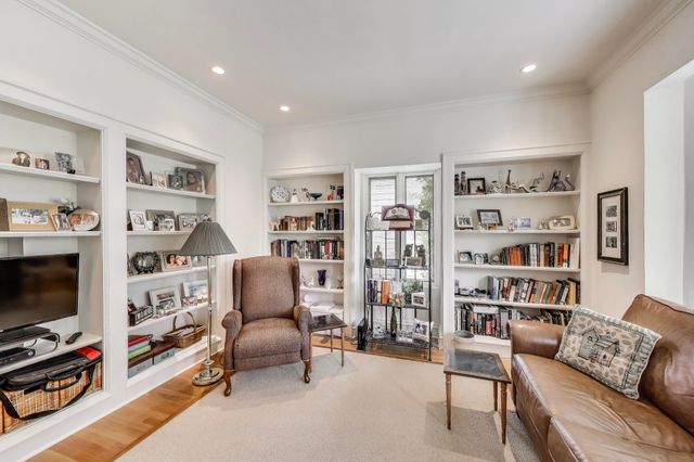 213 Kenwood Place, Michigan City, IN 46360