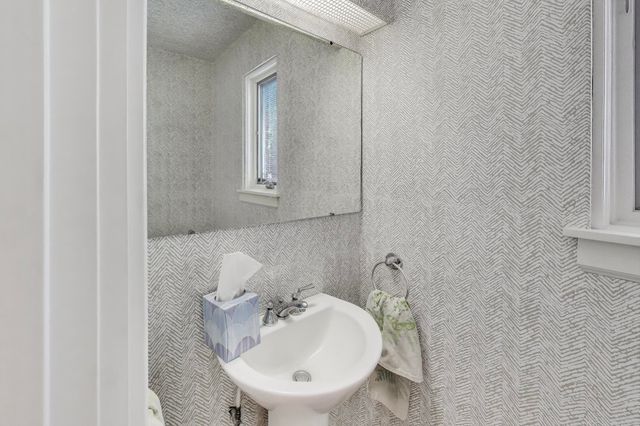 213 Kenwood Place, Michigan City, IN 46360