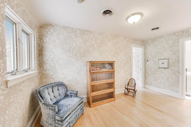 213 Kenwood Place, Michigan City, IN 46360