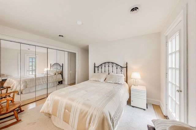 213 Kenwood Place, Michigan City, IN 46360