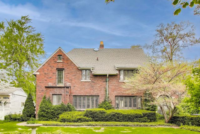 213 Kenwood Place, Michigan City, IN 46360