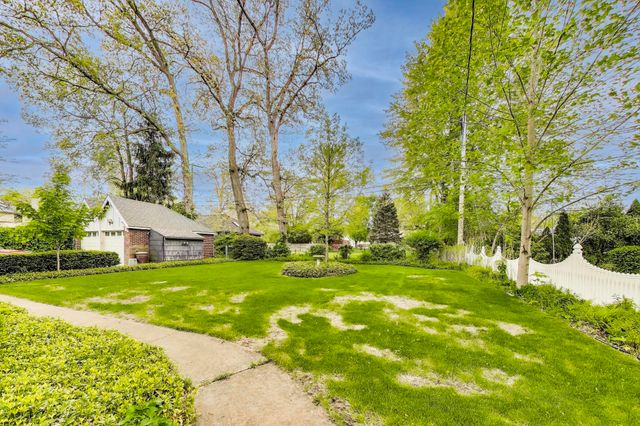 213 Kenwood Place, Michigan City, IN 46360