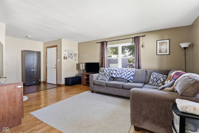 2924 Merts Drive, Indianapolis, IN 46237