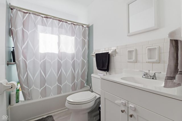 2924 Merts Drive, Indianapolis, IN 46237