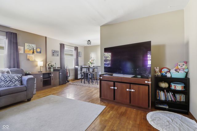 2924 Merts Drive, Indianapolis, IN 46237